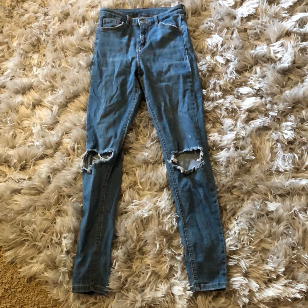 Distressed TopShop Jamie blue jeans